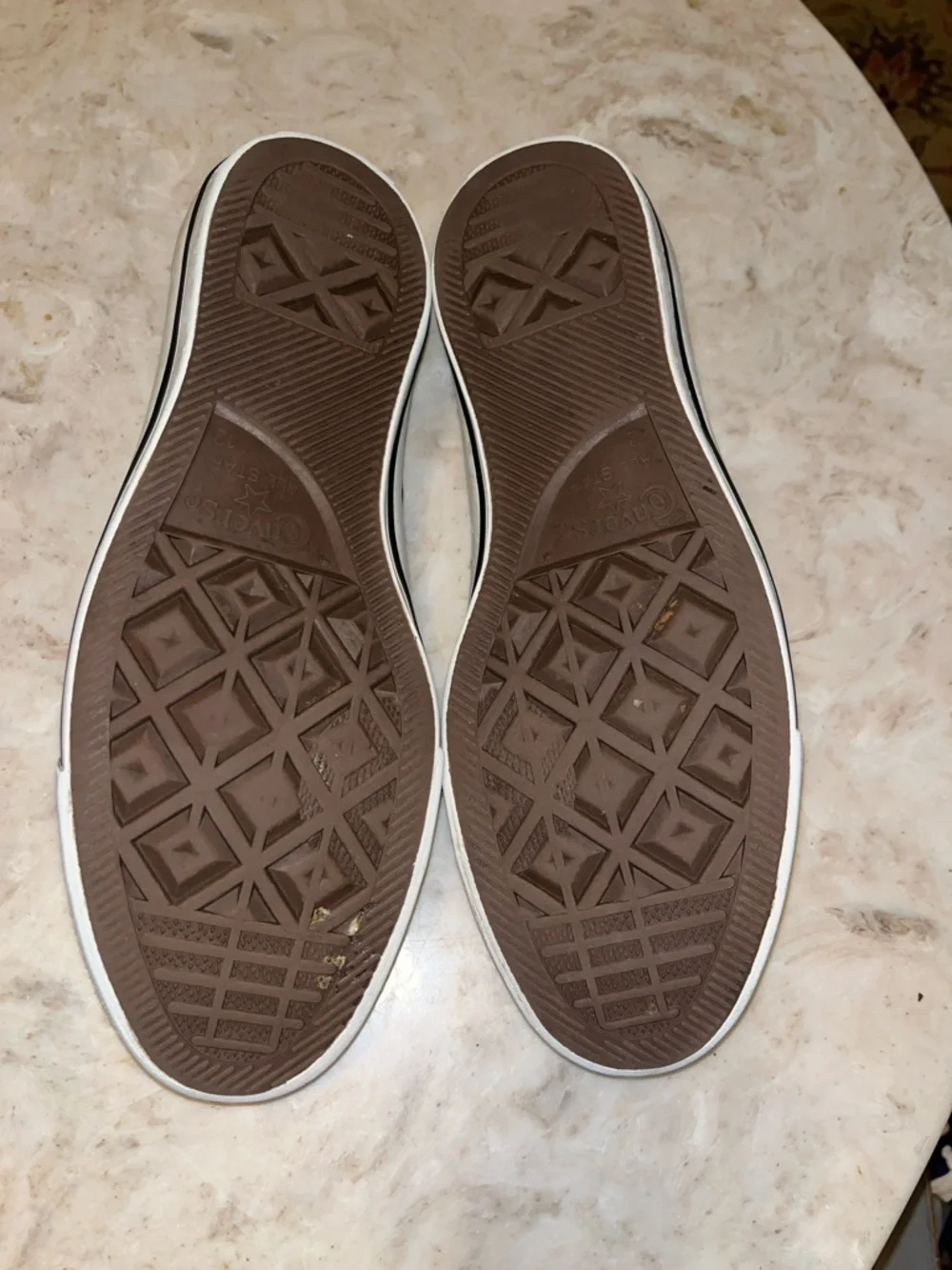 Converse All Stars Low Top Sneakers - Black and White - Picture 5 of 9